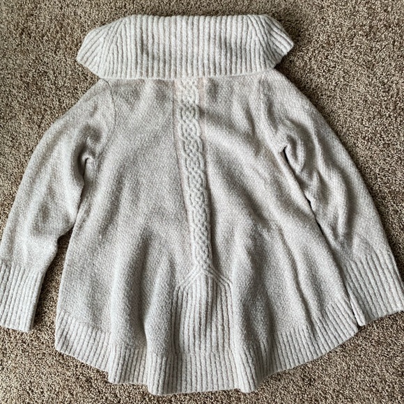 Anthropologie Turtleneck Sweater - Picture 2 of 2